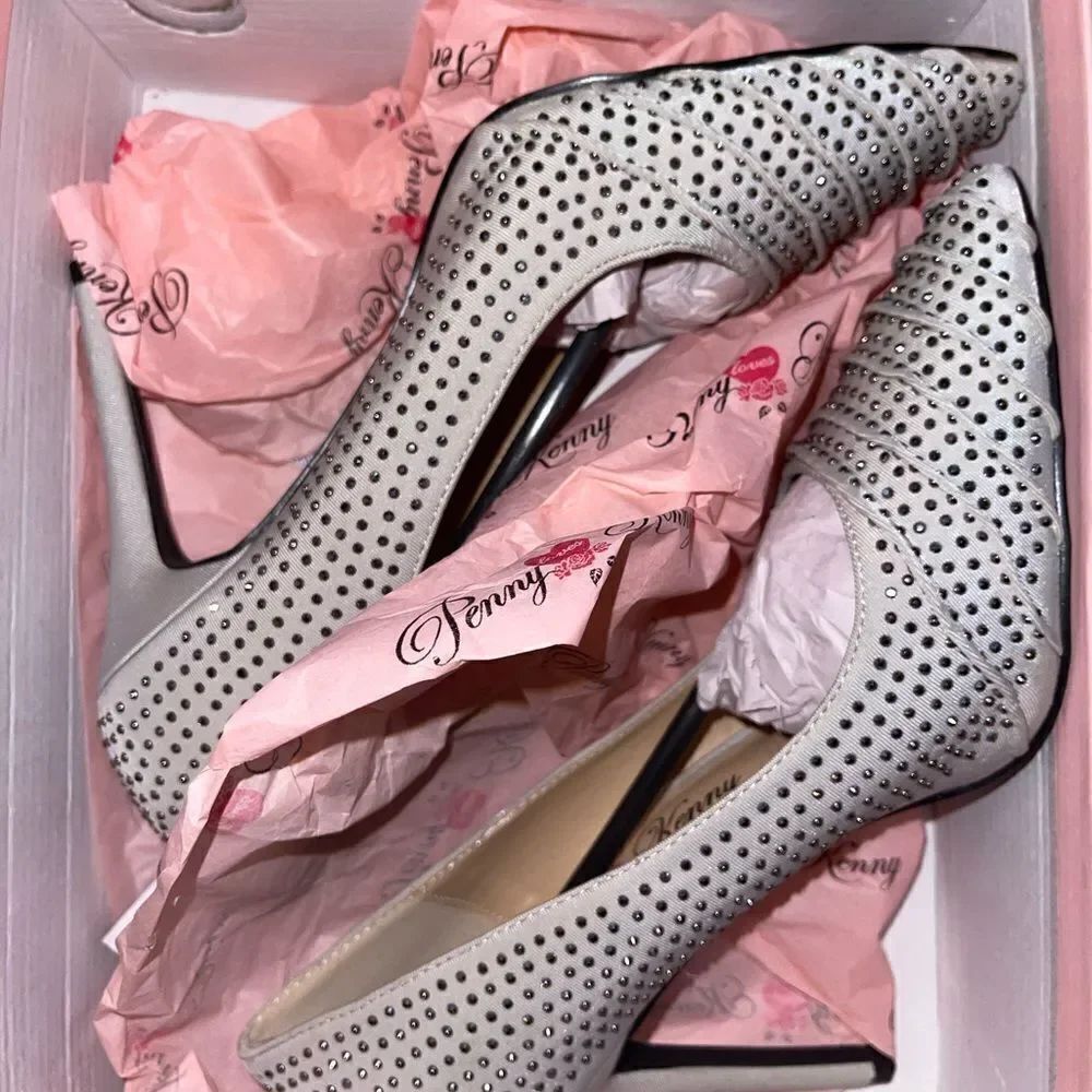 Silver Metallic Diamond Studded Pump Silver Metallic Diamond Studded Pump - Picture 3 of 16